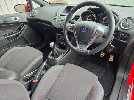 2017 Ford Fiesta - photo 12