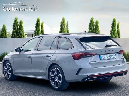 2021 Skoda Octavia - photo 2