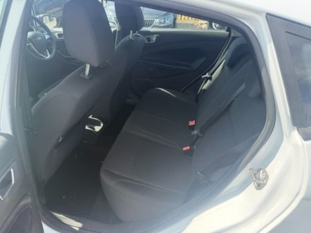 2017 Ford Fiesta - photo 15
