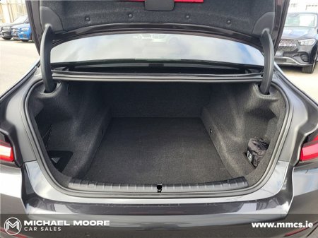 2023 BMW 5-Series - photo 10