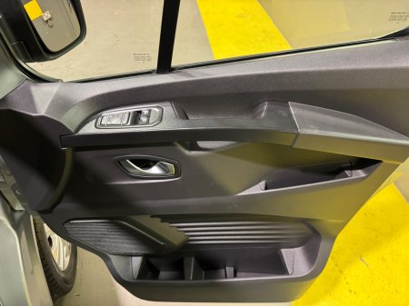 2022 Renault Trafic - photo 29