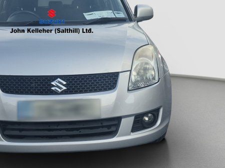 2010 Suzuki Swift - photo 6