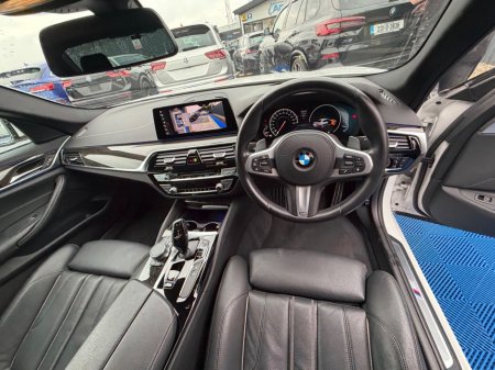 2018 BMW 5-Series - photo 24