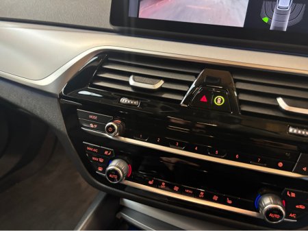2023 BMW 5-Series - photo 18