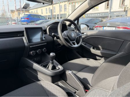 2023 Renault Clio - photo 23
