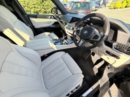 2022 BMW X5 - photo 9