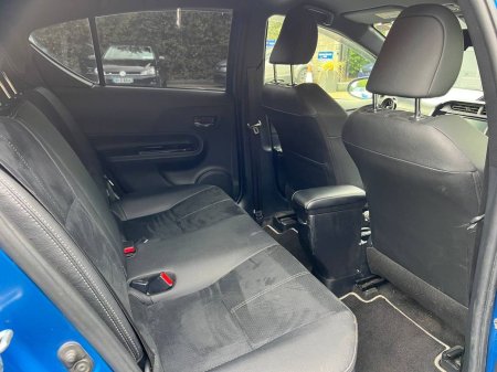 2018 Toyota Aqua - photo 8