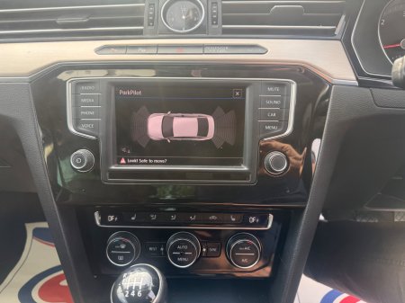 2017 Volkswagen Passat - photo 16