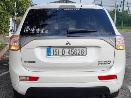 2015 Mitsubishi Outlander - photo 3