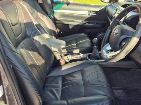 2017 Toyota Hilux - photo 5