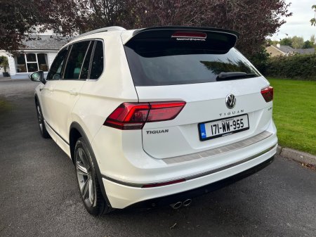 2017 Volkswagen Tiguan - photo 2
