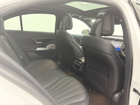 2025 Mercedes-Benz E-Class - photo 22