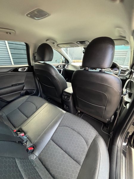 2023 Kia XCeed - photo 27