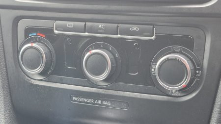 2011 Volkswagen Golf - photo 23