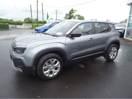 2025 Jeep Avenger - photo 2