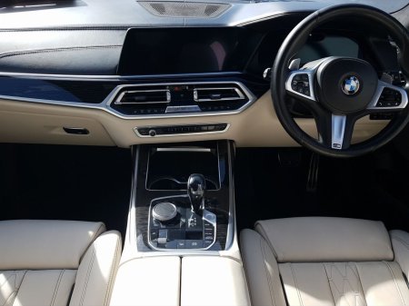 2020 BMW X7 - photo 4