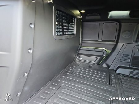 2026 Land Rover Defender - photo 5