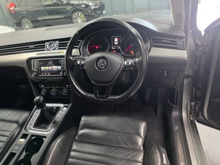 2015 Volkswagen Passat - photo 11