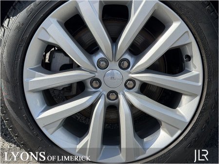 2025 Land Rover Discovery - photo 9