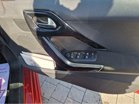 2014 Peugeot 208 - photo 15