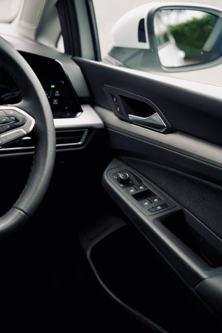 2023 Volkswagen Golf - photo 19