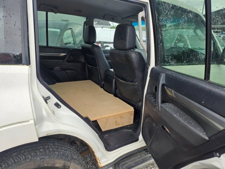 2012 Mitsubishi Pajero - photo 4