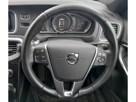 2018 Volvo V40 - photo 16