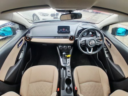 2017 Mazda Demio - photo 10