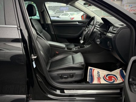 2022 Skoda Superb - photo 11