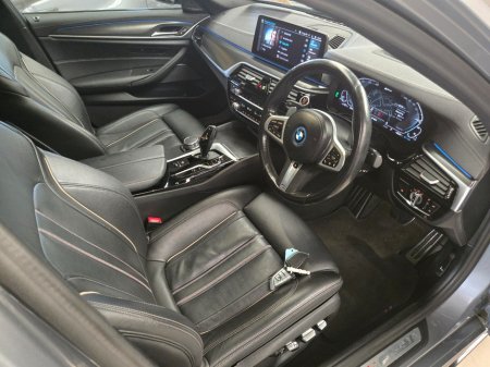 2023 BMW 5-Series - photo 21