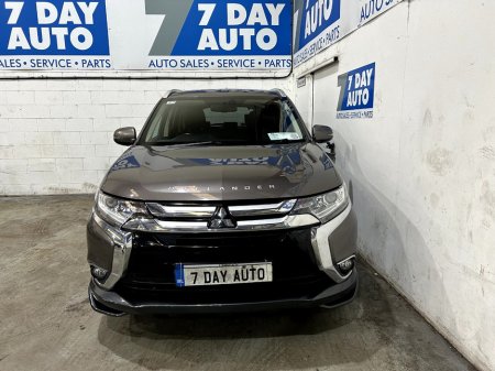 2016 Mitsubishi Outlander - photo 2