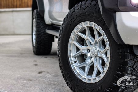 2024 Toyota Hilux - photo 4
