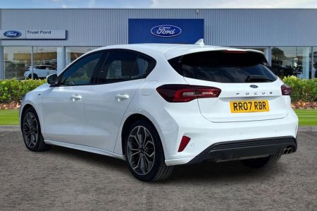 2024 Ford Focus - photo 2