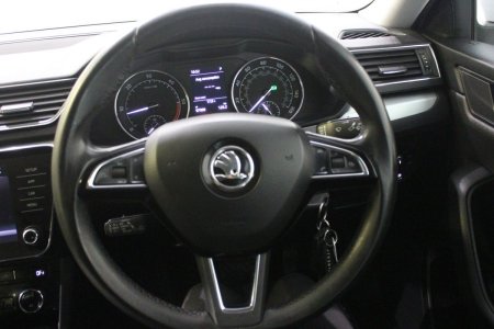 2017 Skoda Superb - photo 16