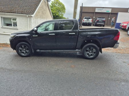 2024 Toyota Hilux - photo 2