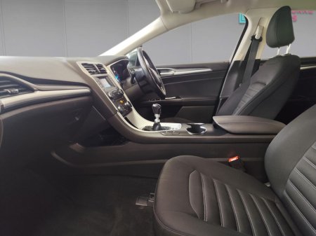 2018 Ford Mondeo - photo 10