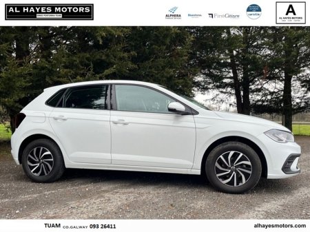 2024 Volkswagen Polo - photo 2