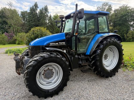 2001 New Holland Ts115