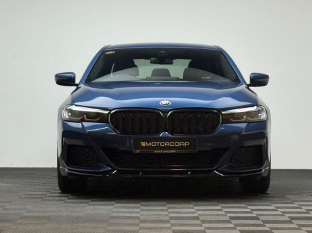 2021 BMW 5-Series - photo 2