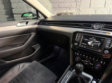 2015 Volkswagen Passat - photo 18
