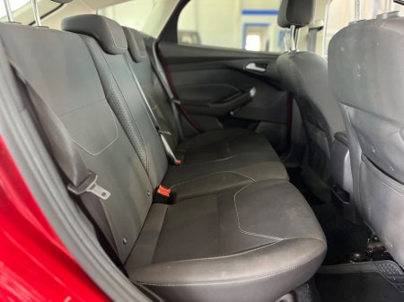 2015 Ford Focus - photo 10