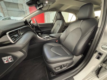 2022 Toyota Camry - photo 6