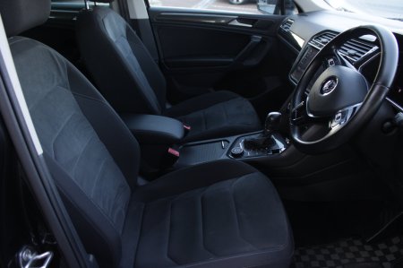 2020 Volkswagen Tiguan - photo 11