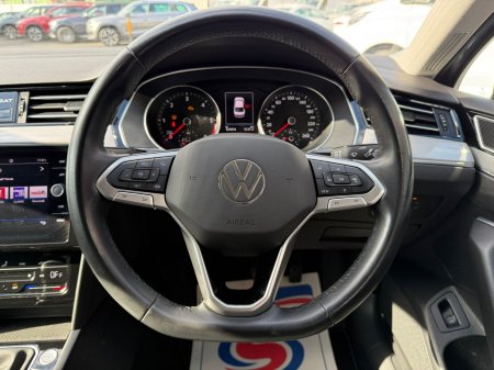 2022 Volkswagen Passat - photo 9