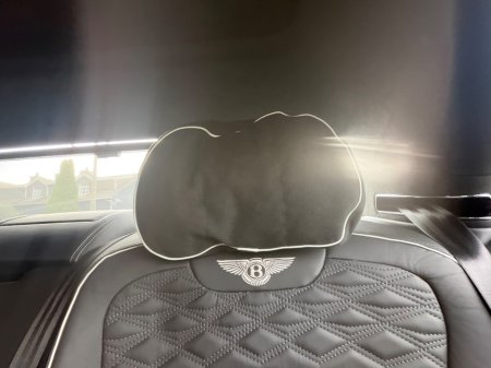2025 Bentley Flying Spur - photo 29