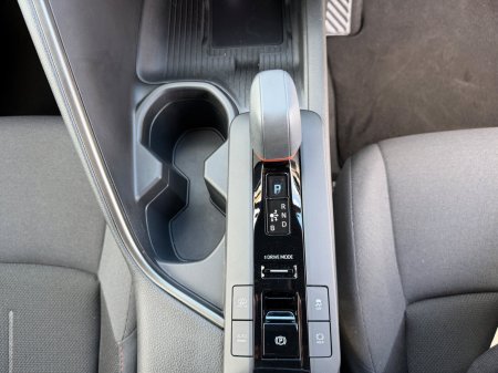 2024 Toyota C-HR - photo 25