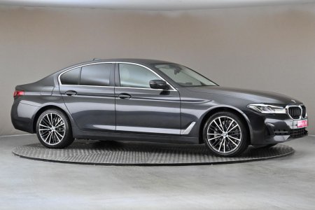 2021 BMW 5-Series - photo 10