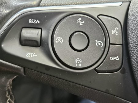 2020 Opel Insignia - photo 9