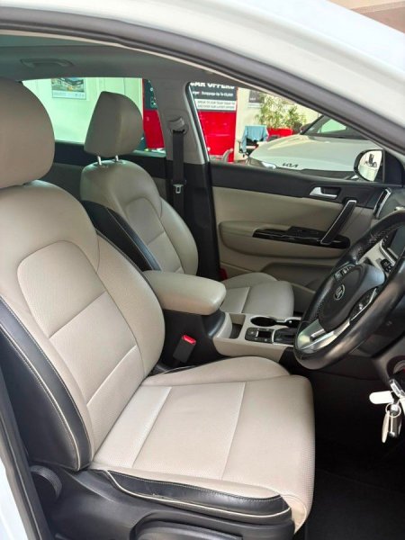 2021 Kia Sportage - photo 5