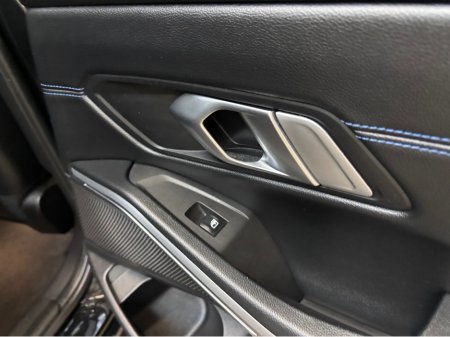 2023 BMW 3-Series - photo 5